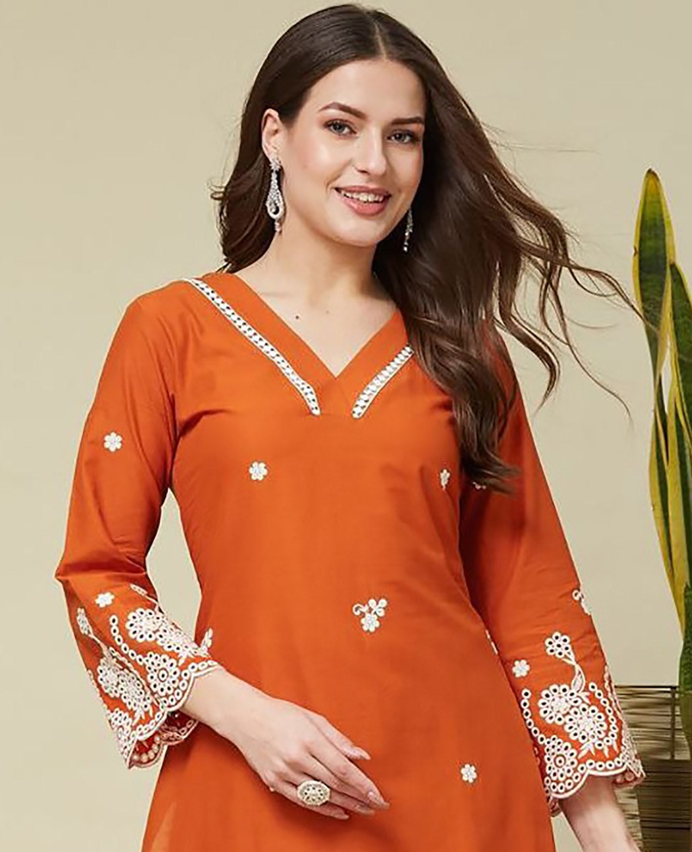 Women’s Embroidered Crepe Co-Ord Kurta Pant Set